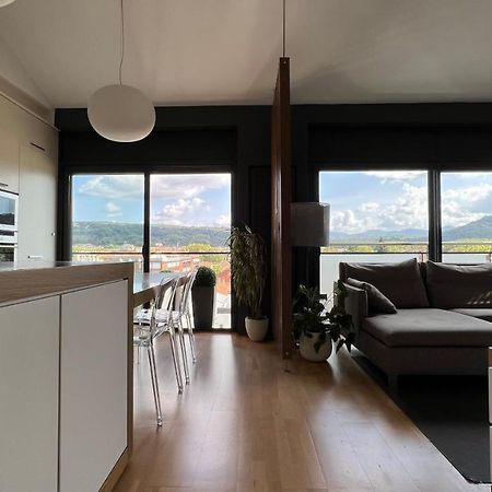 Appartement Atico De Diseno Con Terraza En El Centro De Olot Extérieur photo