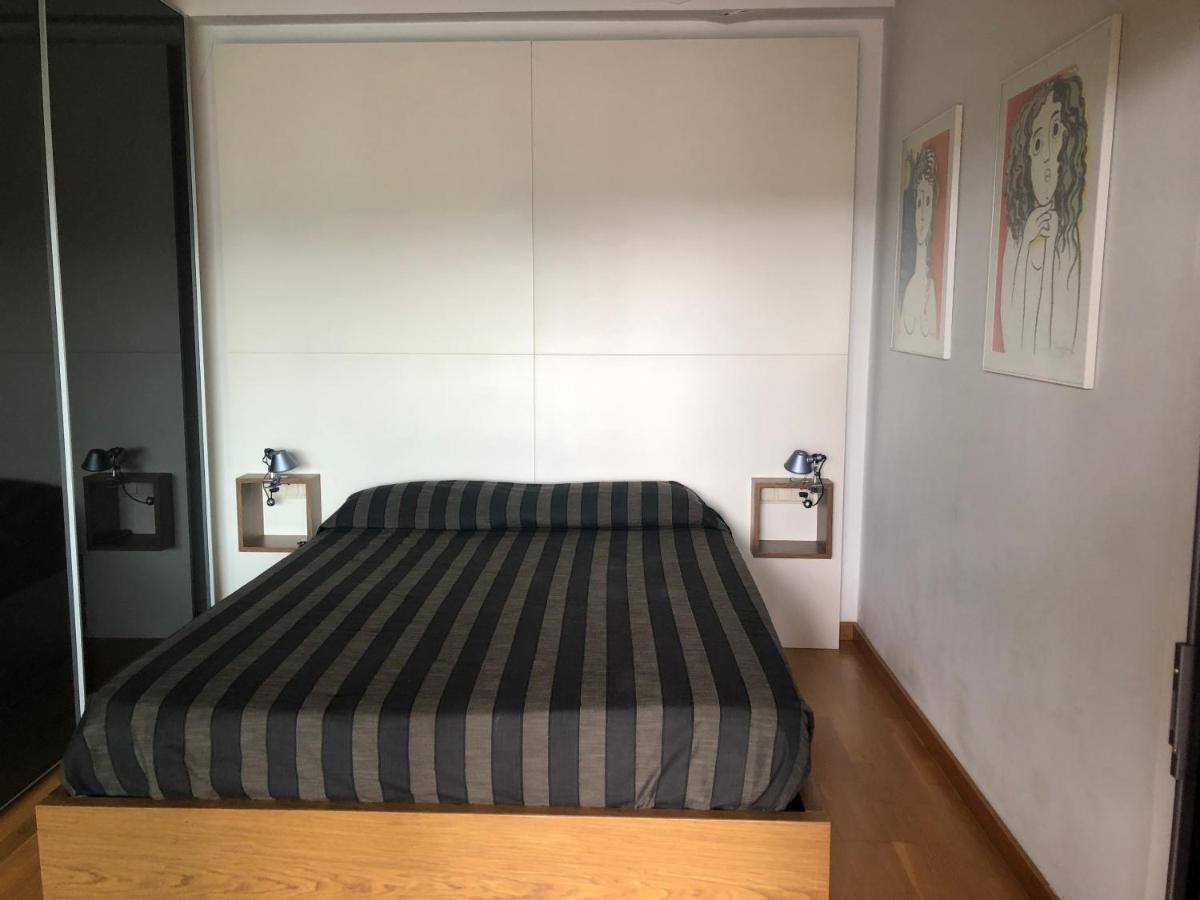 Appartement Atico De Diseno Con Terraza En El Centro De Olot Extérieur photo