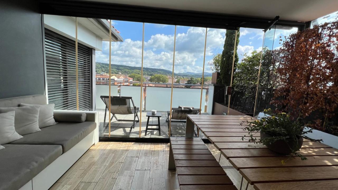Appartement Atico De Diseno Con Terraza En El Centro De Olot Extérieur photo