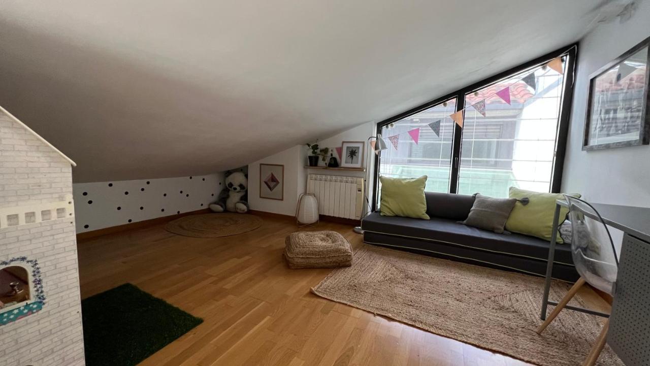 Appartement Atico De Diseno Con Terraza En El Centro De Olot Extérieur photo